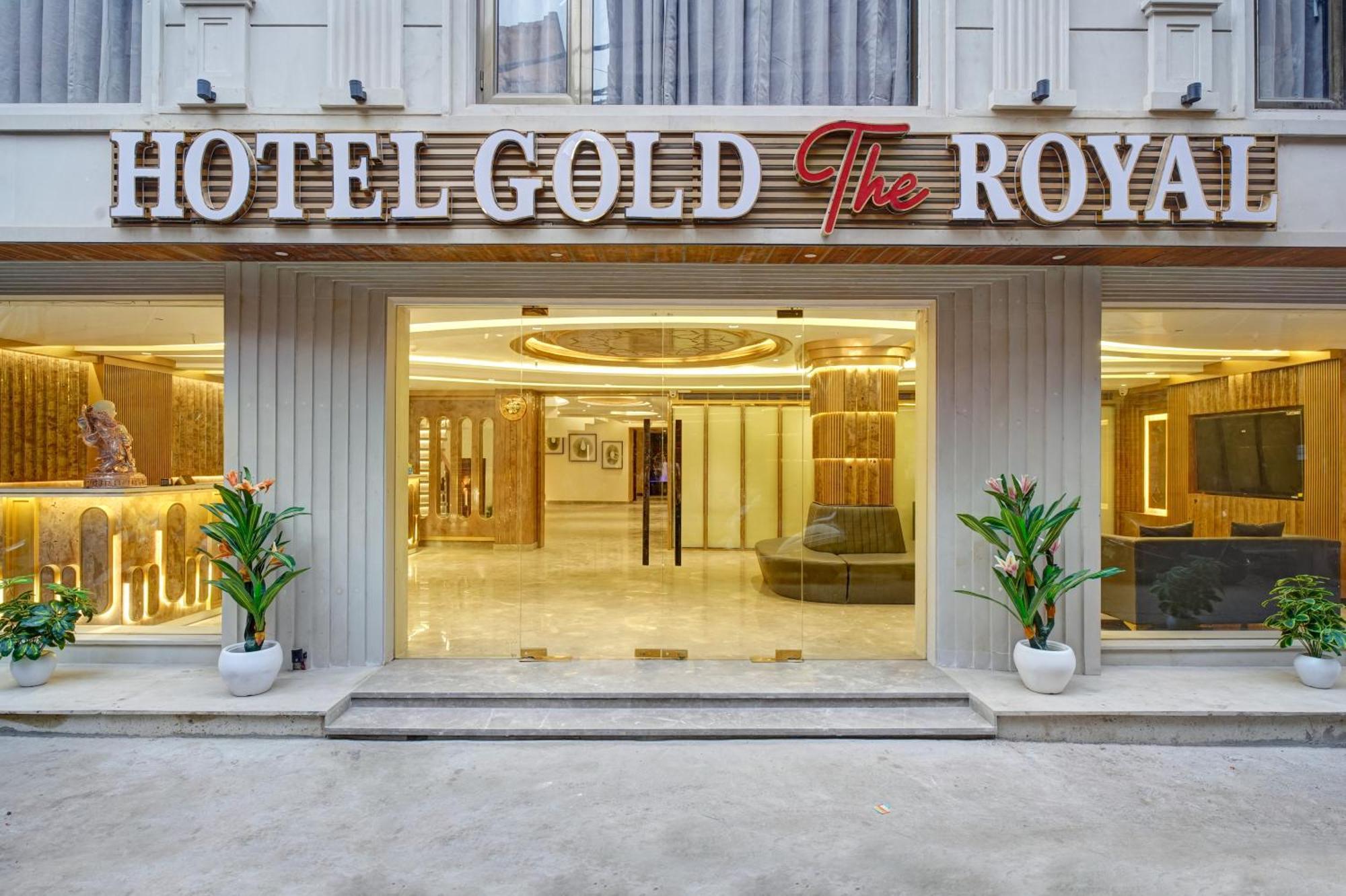 Newly Built Gold The Royal With Rooftop Restaurant - 2Mins Walk From New Delhi Rail Station & 5Mins From Connaught Place Buitenkant foto